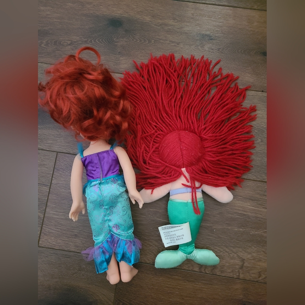 2 Ariel dolls The Little Mermaid - Picture 2 of 3
